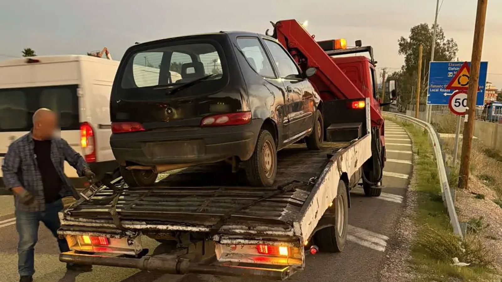 Πήρε διπλώματα σε Μάνδρα και Περιστέρι η ΕΛ.ΑΣ. 